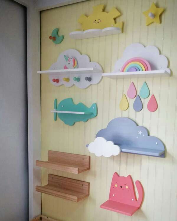 ชั้นวางติดผนังลายเมฆ